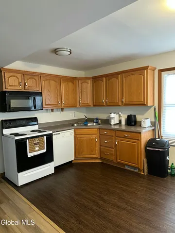 $13,000 | 14 Vanderbilt Avenue, Unit 2, Saratoga Springs, NY 12866