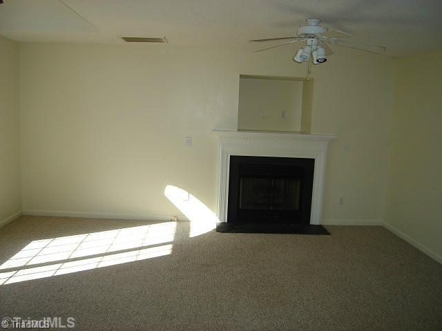252 Tyro Heights Road Lexington, NC 27295 - Photo 7 of 12 Den/Family/Great Room.