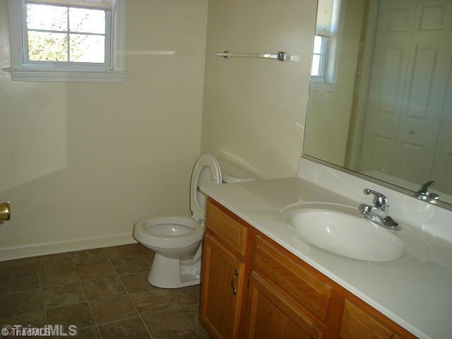 252 Tyro Heights Road Lexington, NC 27295 - Photo 8 of 12 Bath.
