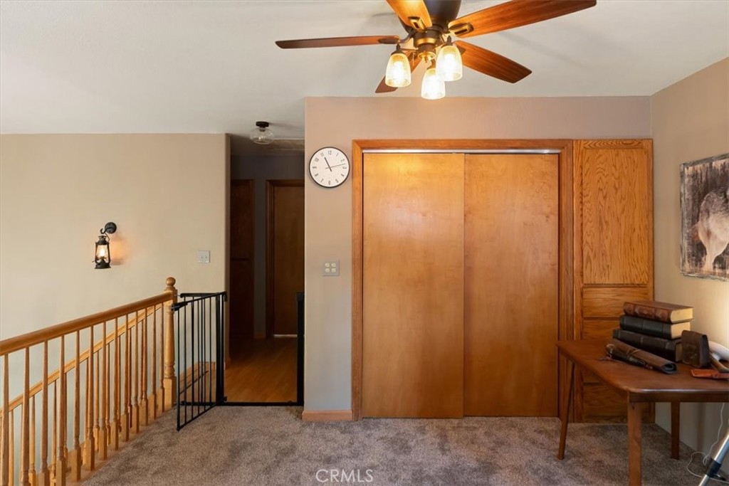 1533 West A Barr Road Mount Shasta, CA 96067 - Photo 26 of 38 a view of entryway with a fan