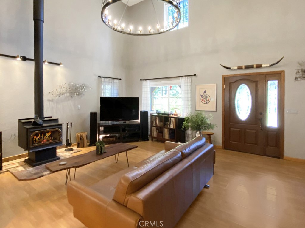 1533 West A Barr Road Mount Shasta, CA 96067 - Photo 3 of 33