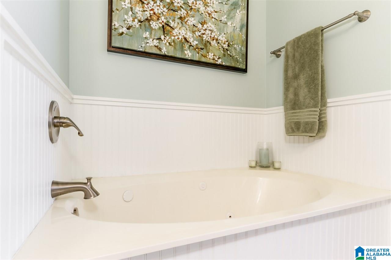 1333 Forest Ridge Court Birmingham, AL 35226 - Photo 23 of 41