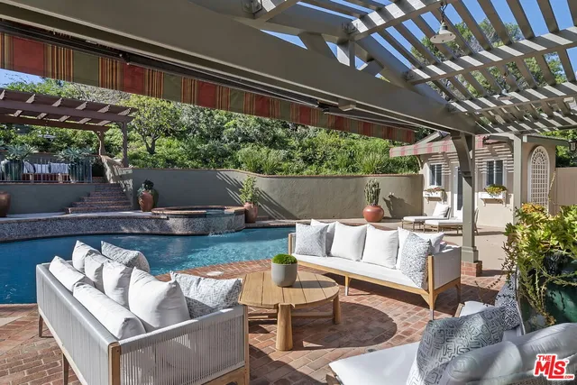 $3,495,000 | 1305 Duende Lane, Pacific Palisades, CA 90272