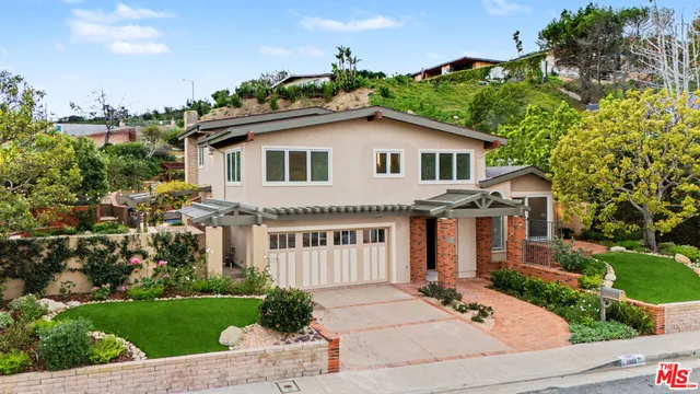 $3,495,000 | 1305 Duende Lane, Pacific Palisades, CA 90272