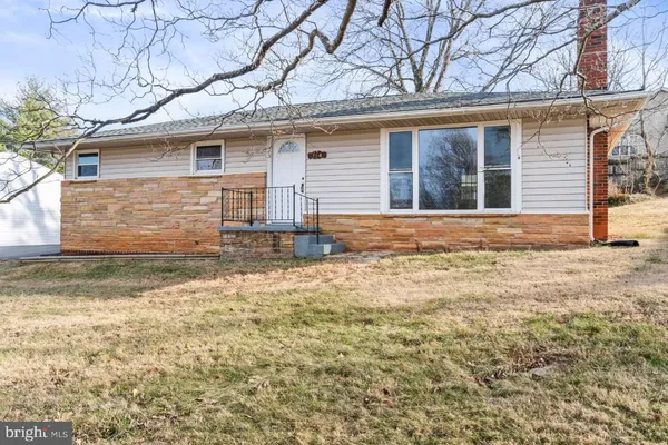 $1,870 | 354 Berry Street, Orange, VA 22960