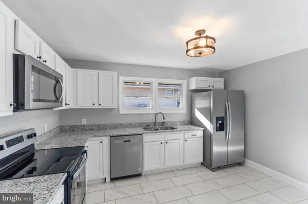 $1,870 | 354 Berry Street, Orange, VA 22960