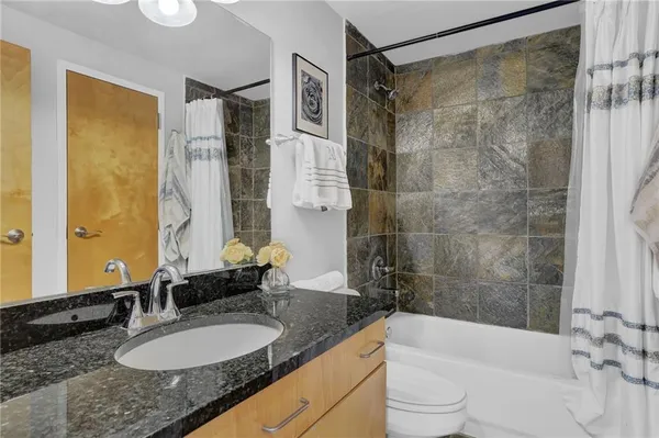 $300,000 | 5200 Peachtree Road, Unit 3420, Atlanta, GA 30341
