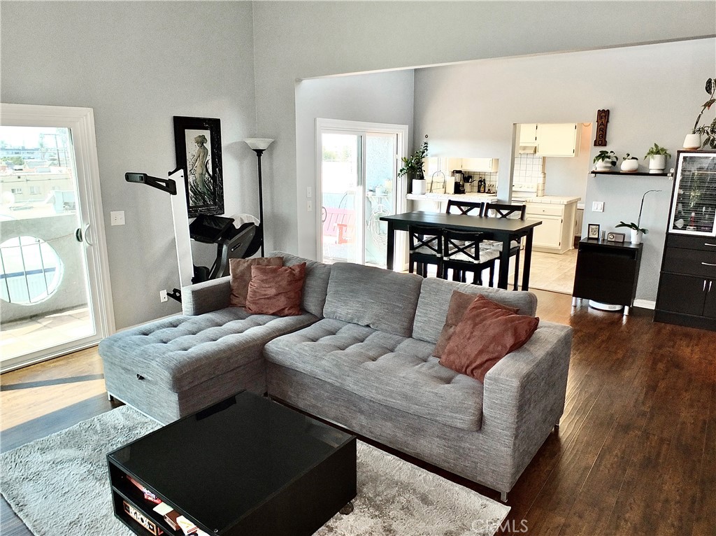 3600 East 4th Street, Unit 305 Long Beach, CA 90814 - Photo 4 of 26