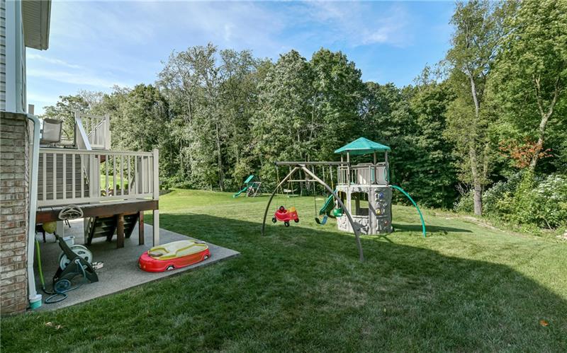 210 Long Ridge Drive Coraopolis, PA 15108 - Photo 21 of 25 Gallery Image 21