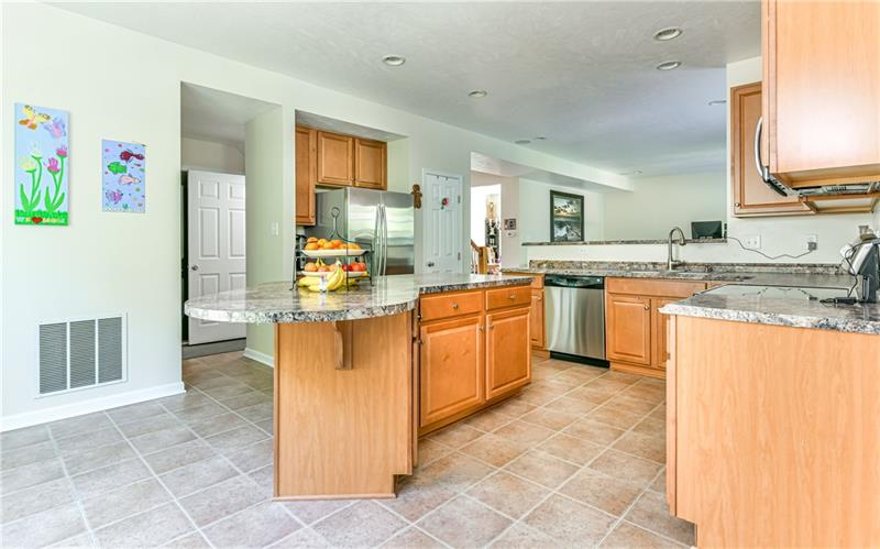 210 Long Ridge Drive Coraopolis, PA 15108 - Photo 9 of 25 Gallery Image 9