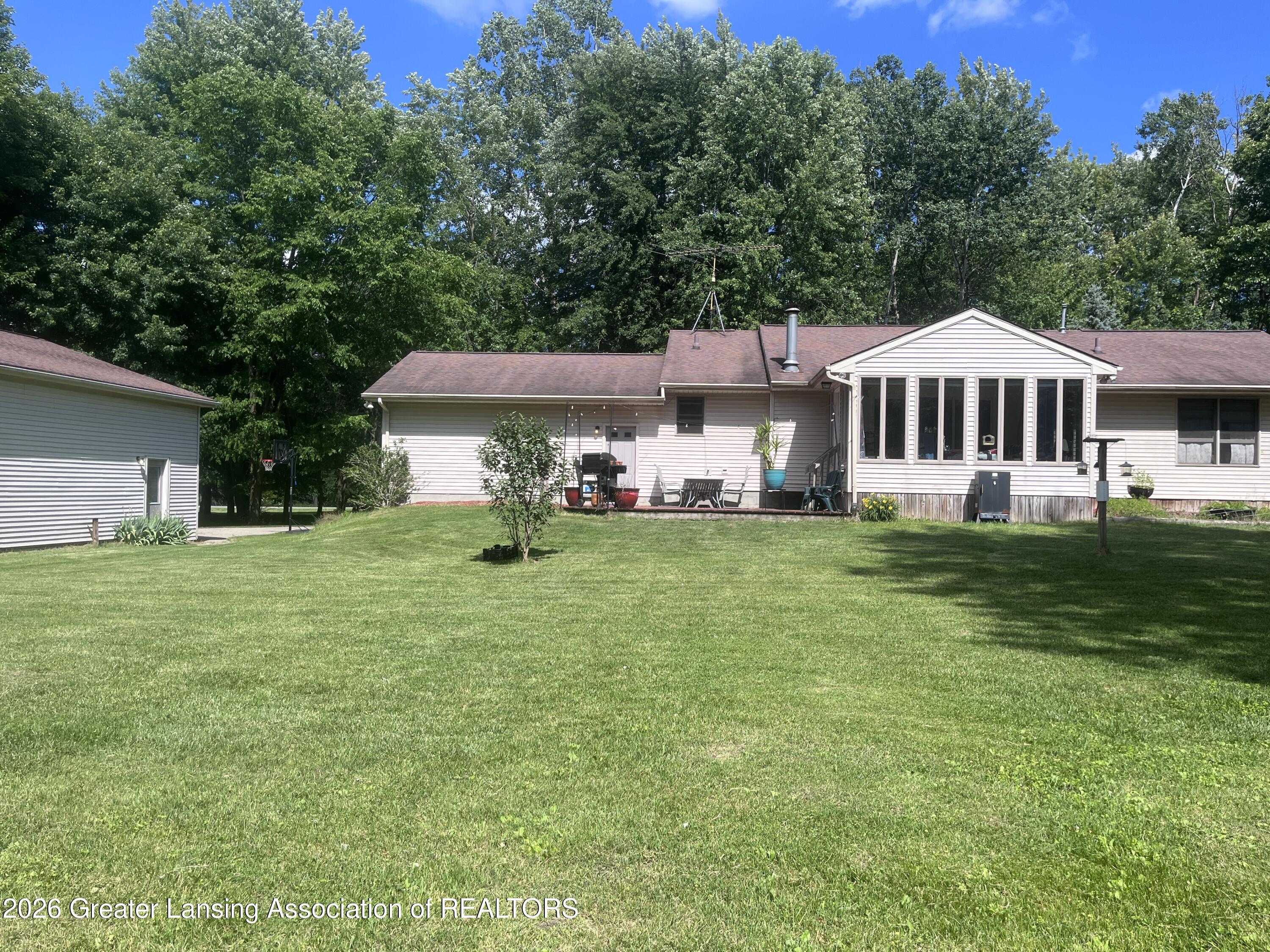 14112 Woodbury Road Haslett, MI 48840 - Photo 37 of 51 IMG_6201