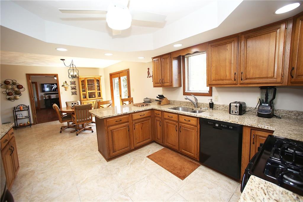 8215 Knapp Road Indianapolis, IN 46259 - Photo 11 of 26 Gallery Image 11
