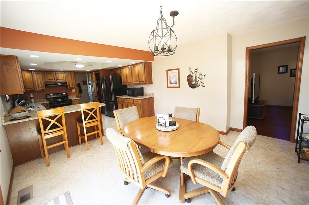 8215 Knapp Road Indianapolis, IN 46259 - Photo 7 of 26 Gallery Image 7