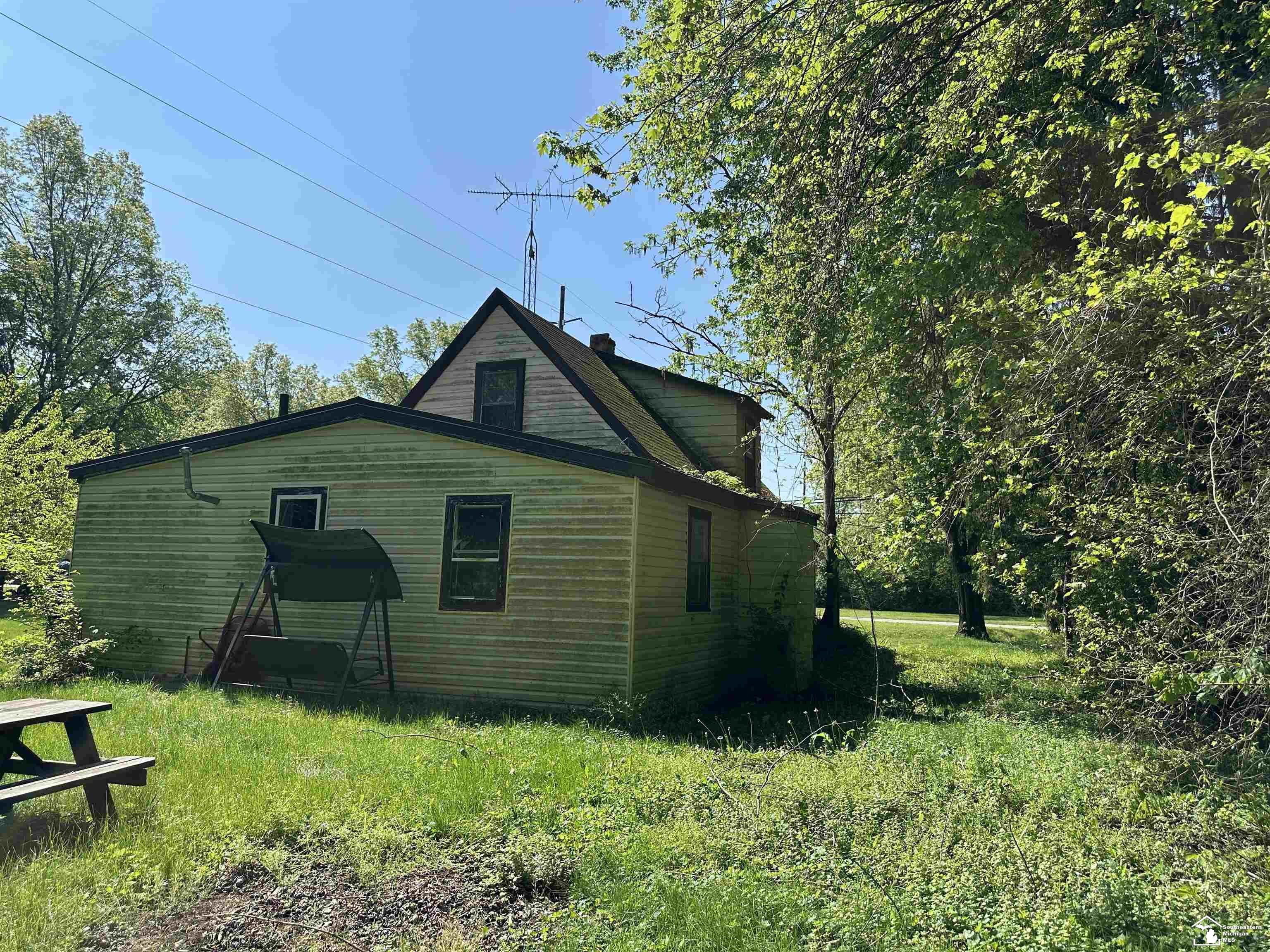 3540 West Temperance Road Lambertville, MI 48144 - Photo 7 of 20 50175286-920b15b5-b598-455e-9972-a77f1b5bbd1b.JPG