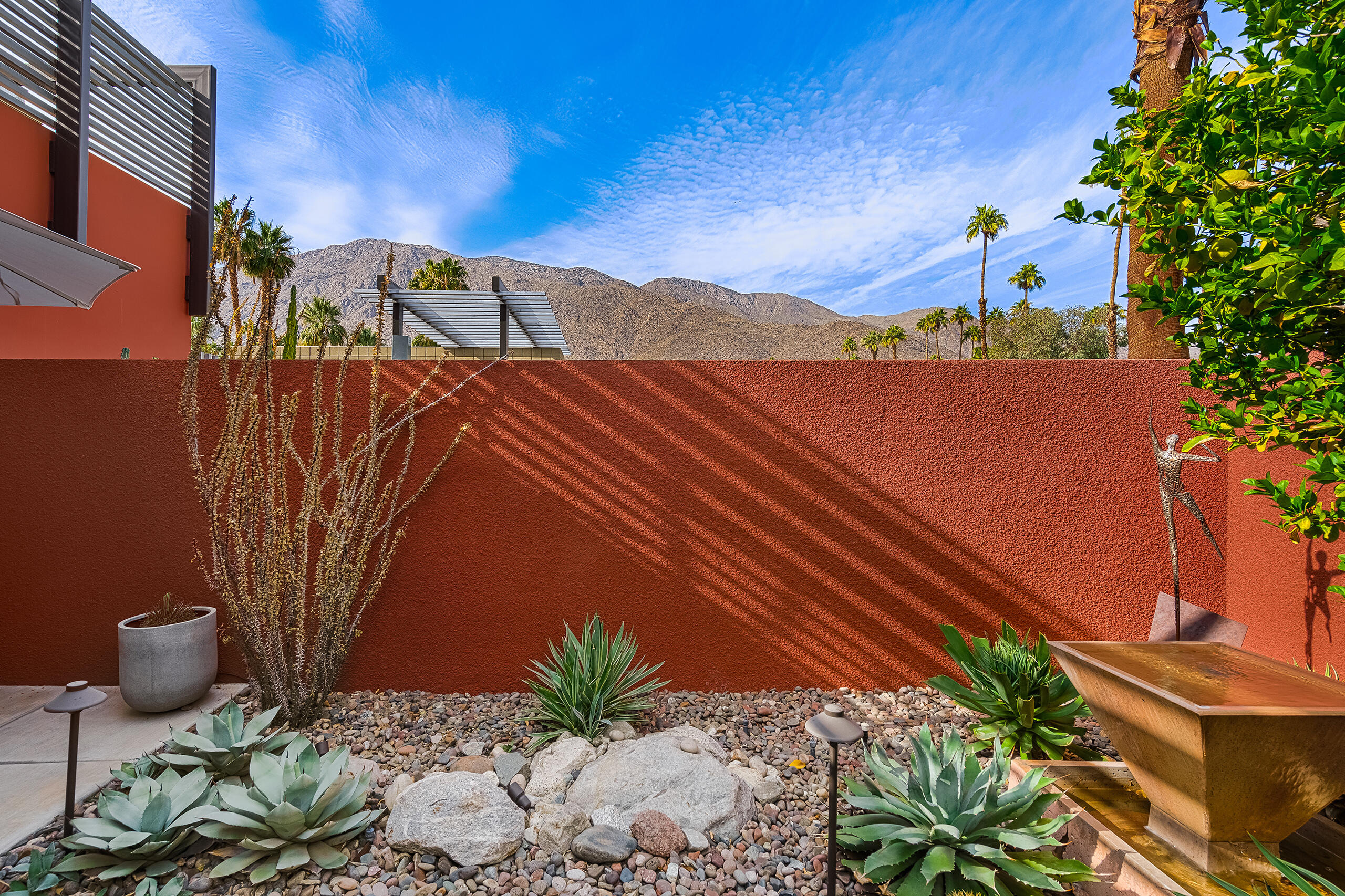 647 East Arenas Road Palm Springs, CA 92262 - Photo 12 of 43 1321
