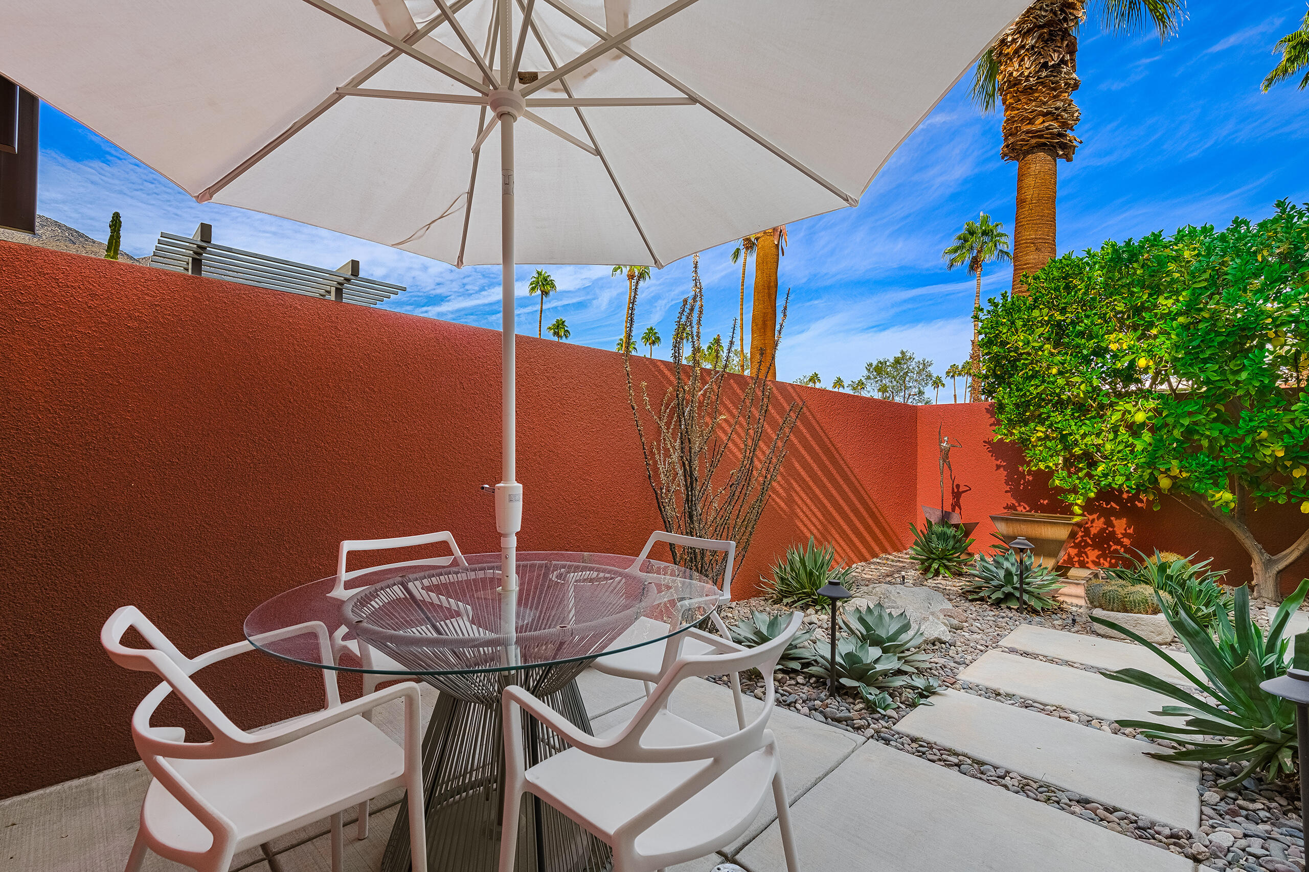 647 East Arenas Road Palm Springs, CA 92262 - Photo 14 of 43 1523