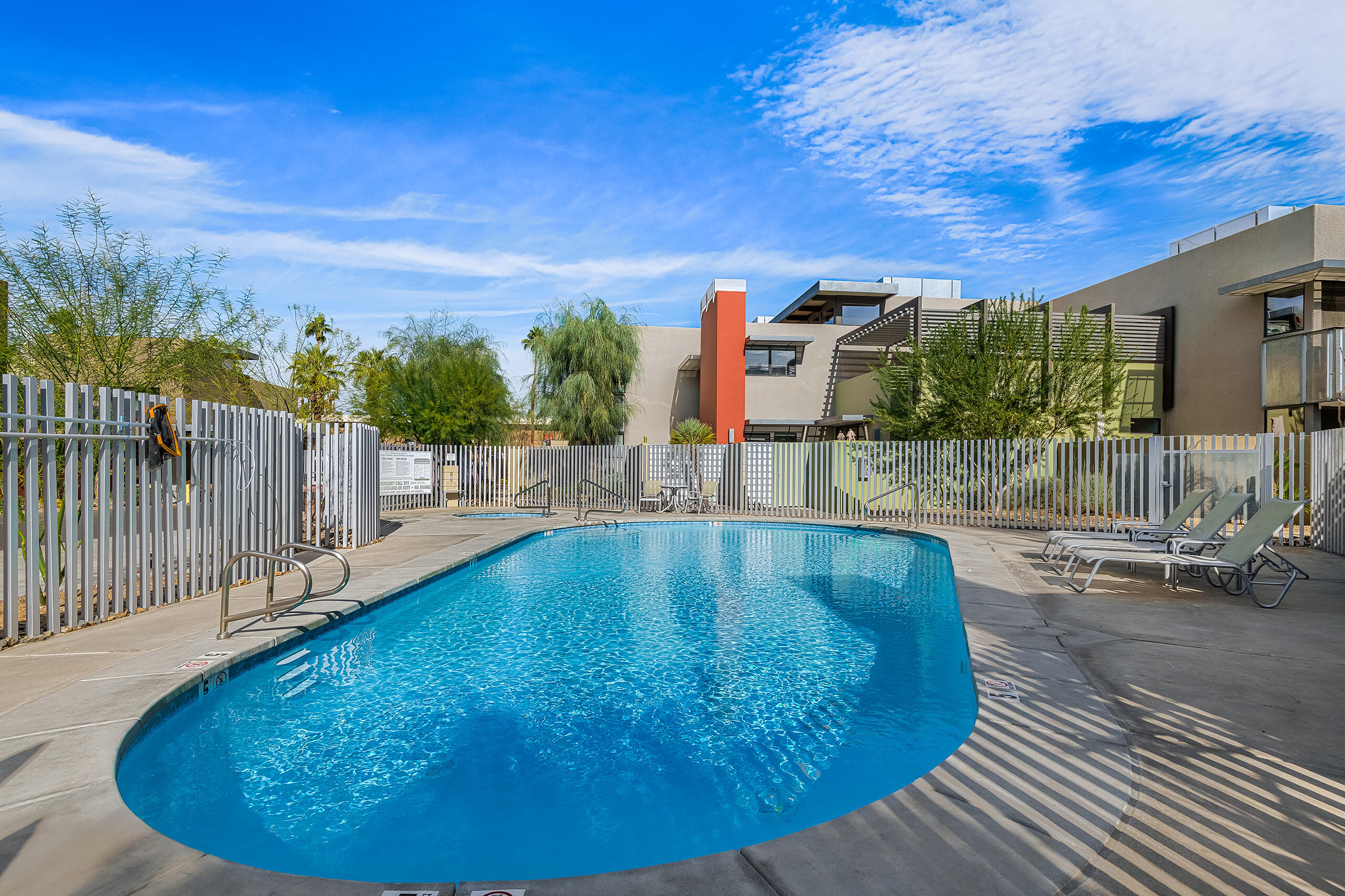 647 East Arenas Road Palm Springs, CA 92262 - Photo 28 of 43 2927