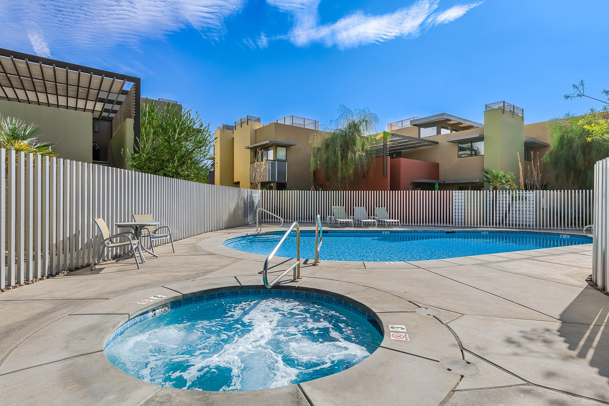647 East Arenas Road Palm Springs, CA 92262 - Photo 29 of 43 3028