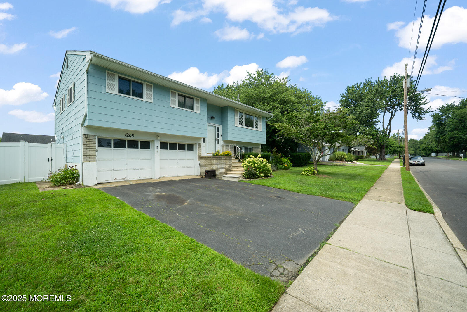 625 Marion Road Neptune Township, NJ 07753 - Photo 2 of 24 DSC01457