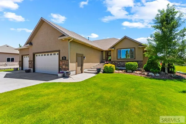 $785,000 | 4028 East Fairway Drive, Rigby, ID 83442