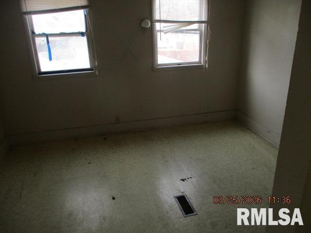 454 Dean Court Canton, IL 61520 - Photo 14 of 16