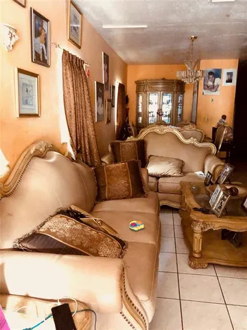 $759,000 | 35 Northeast 53rd Street, Miami, FL 33137