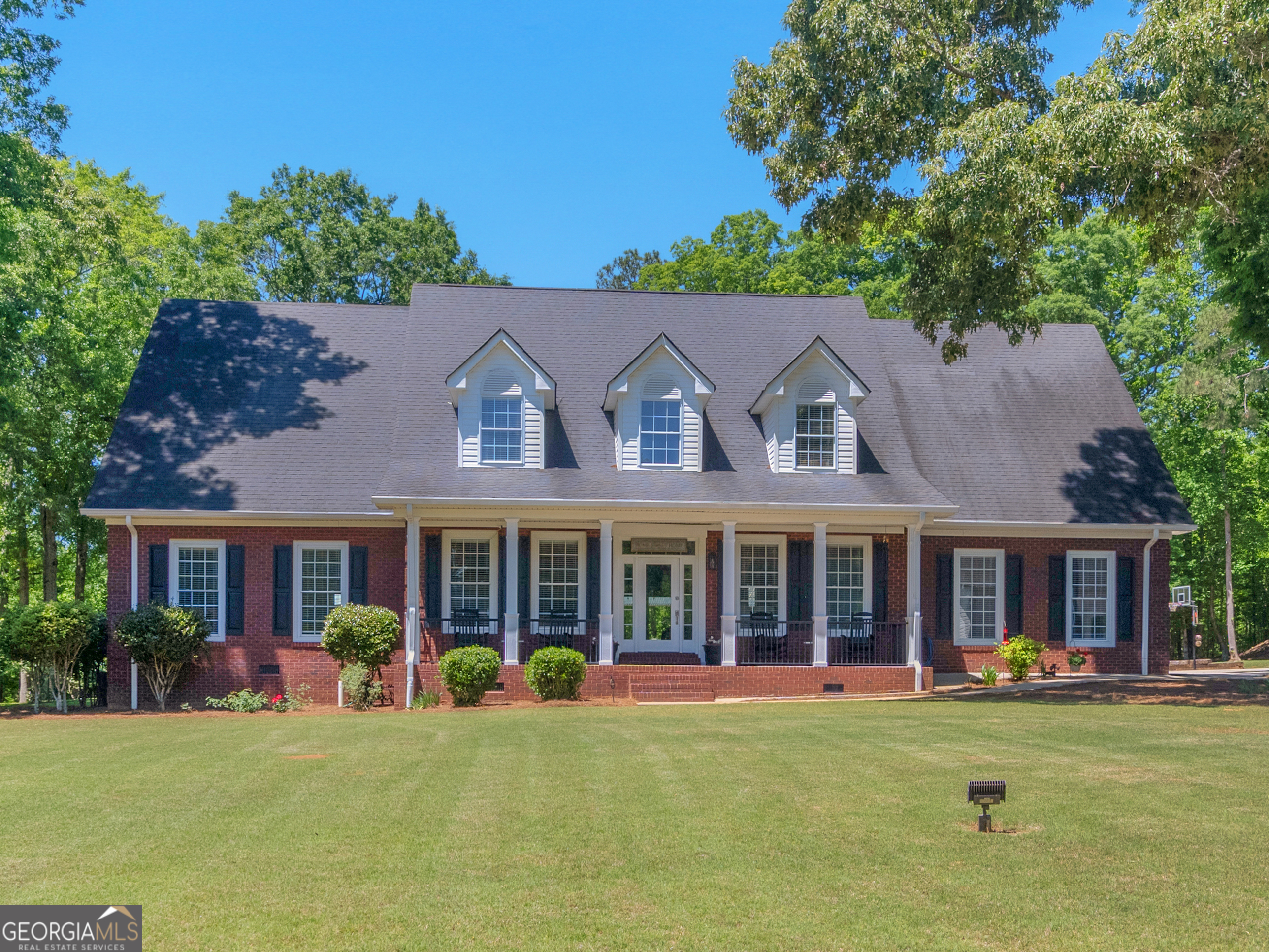 445 Patterson Road Griffin, GA 30223 - Photo 1 of 157 Gallery Image 1