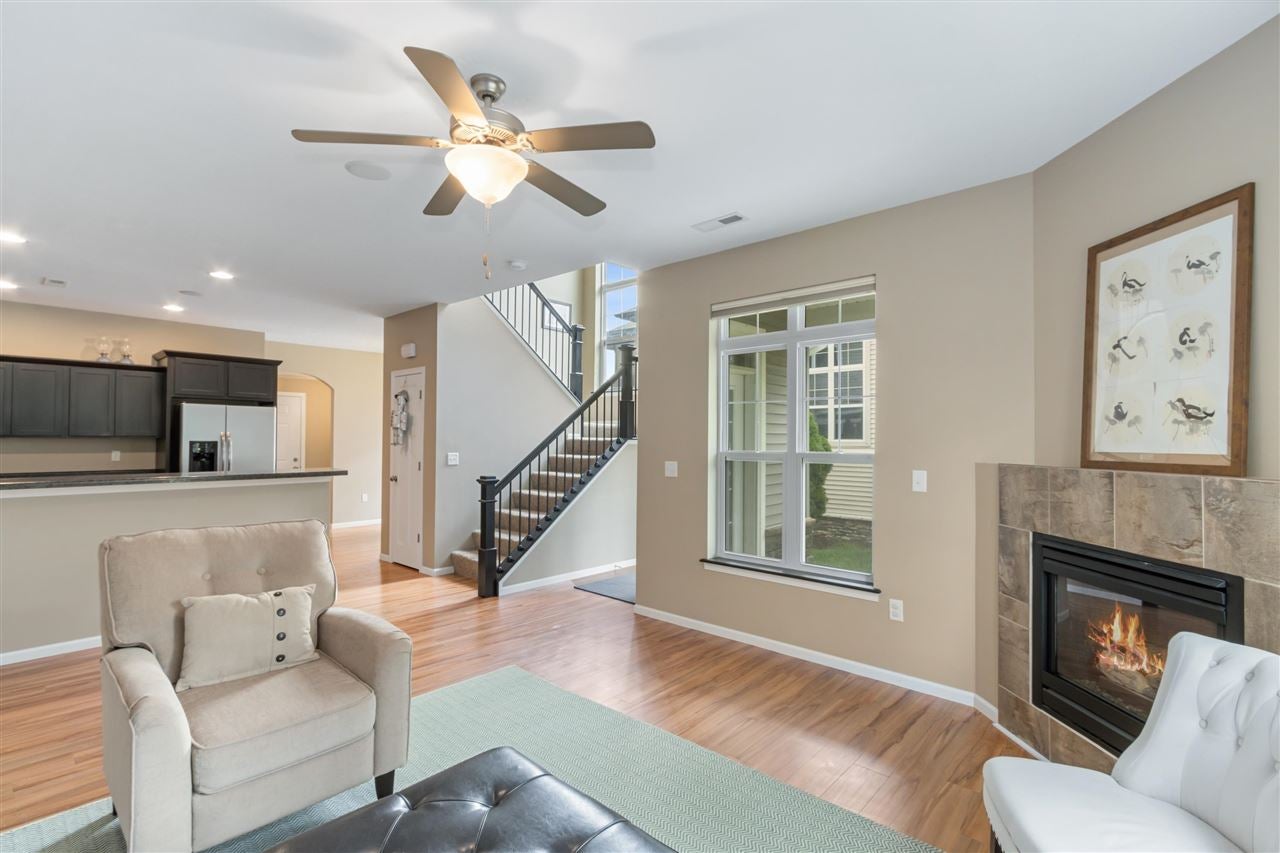 722 Arch Rock Road Iowa City, IA 52245 - Photo 4 of 27 Gallery Image 4