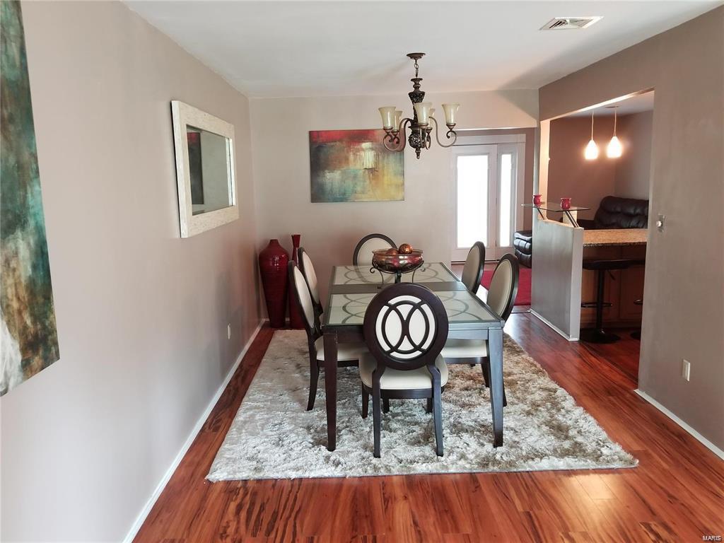 4889 Hursley Drive St. Louis, MO 63128 - Photo 12 of 19