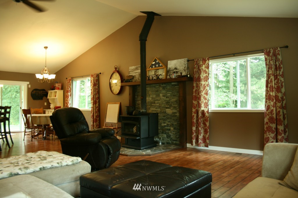 3552 Loomis Trail Road Blaine, WA 98230 - Photo 3 of 15