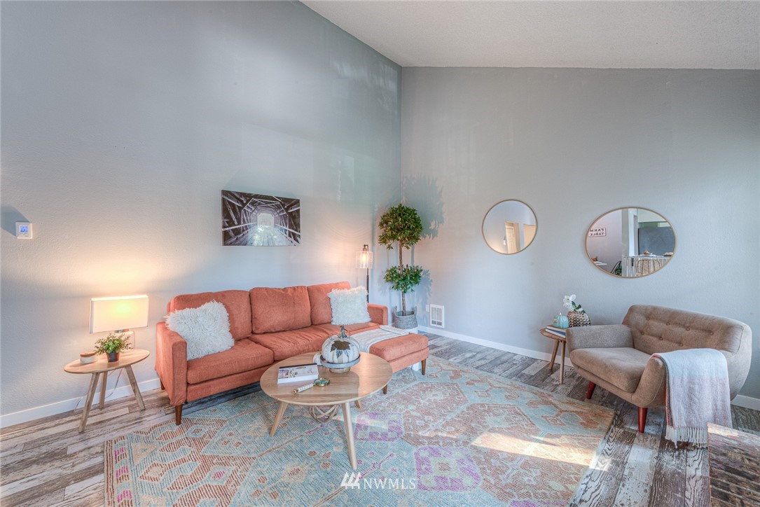 820 Cady Road, Unit H303 Everett, WA 98203 - Photo 3 of 29 Gallery Image 3