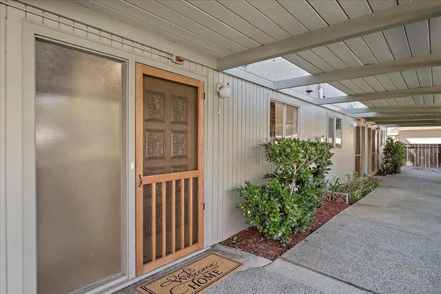 $925,000 | 2047 Montecito Avenue, Unit 2, Mountain View, CA 94043