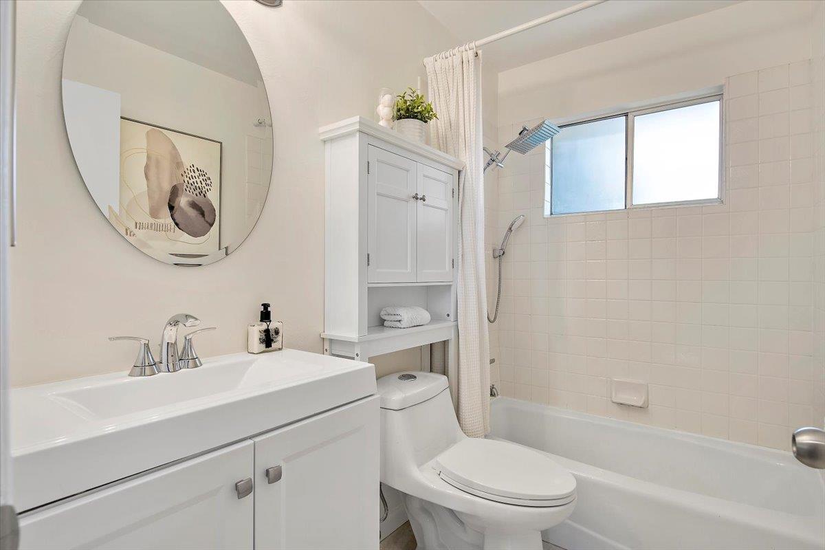 2047 Montecito Avenue, Unit 2 Mountain View, CA 94043 - Photo 11 of 18