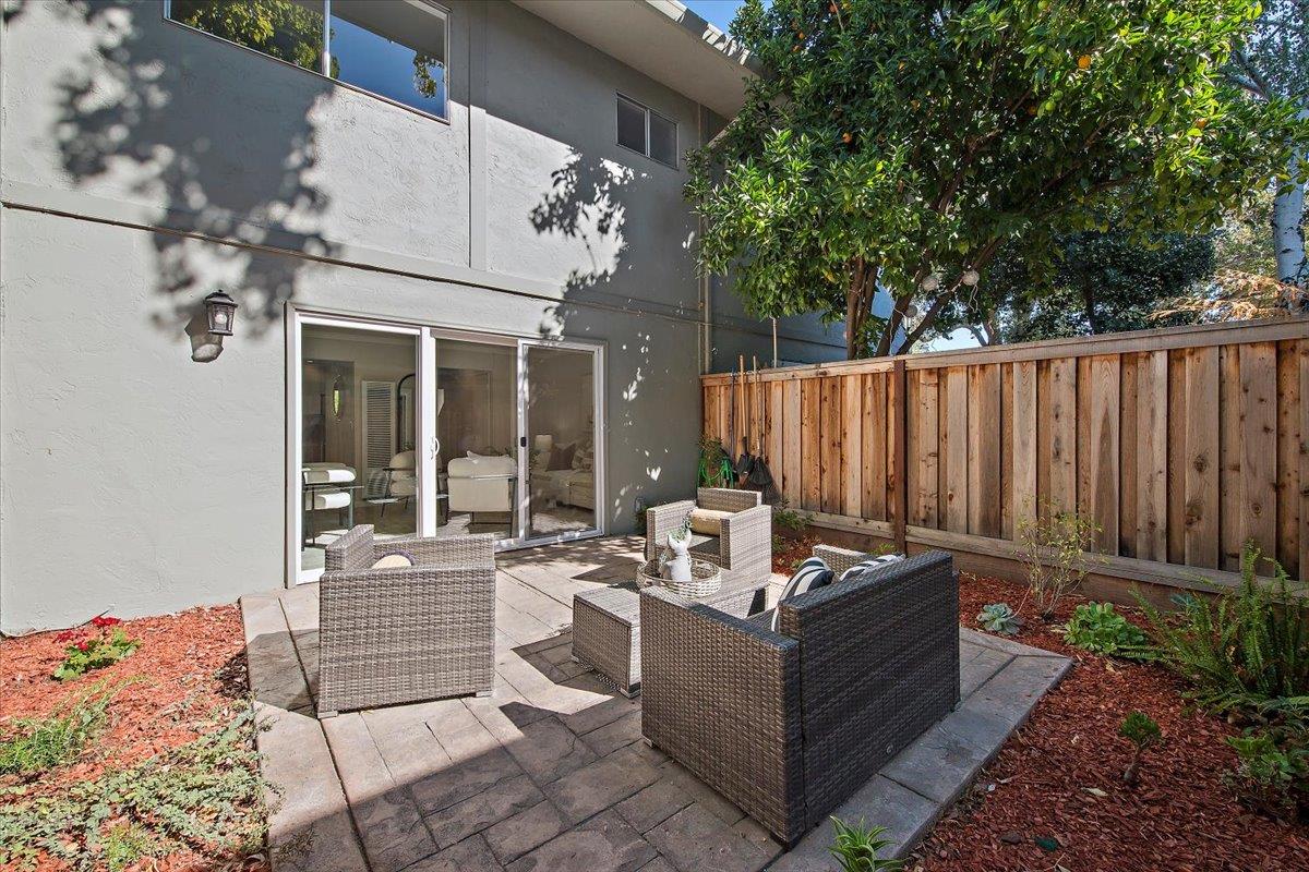 2047 Montecito Avenue, Unit 2 Mountain View, CA 94043 - Photo 17 of 18