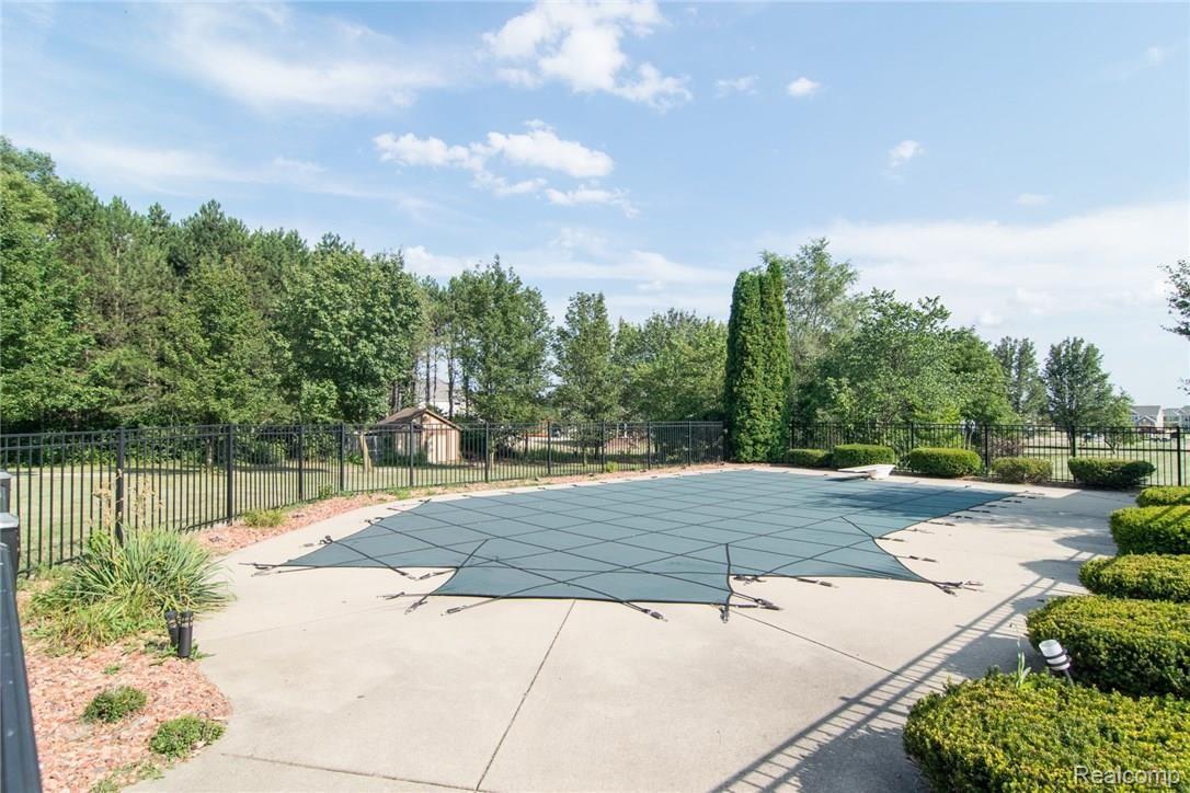 50899 Hanford Road Canton, MI 48187 - Photo 67 of 81 DSC_1584.jpg
