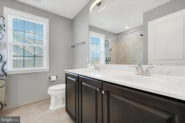 $855,000 | 1238 Caitlin Way, New Castle, DE 19720