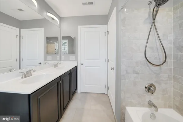 $855,000 | 1238 Caitlin Way, New Castle, DE 19720