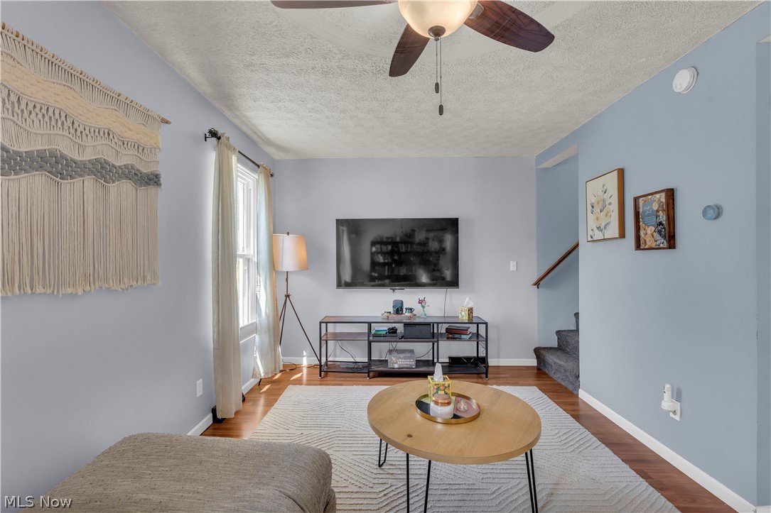 489 West Waterloo Road Akron, OH 44314 - Photo 5 of 42 Gallery Image 5