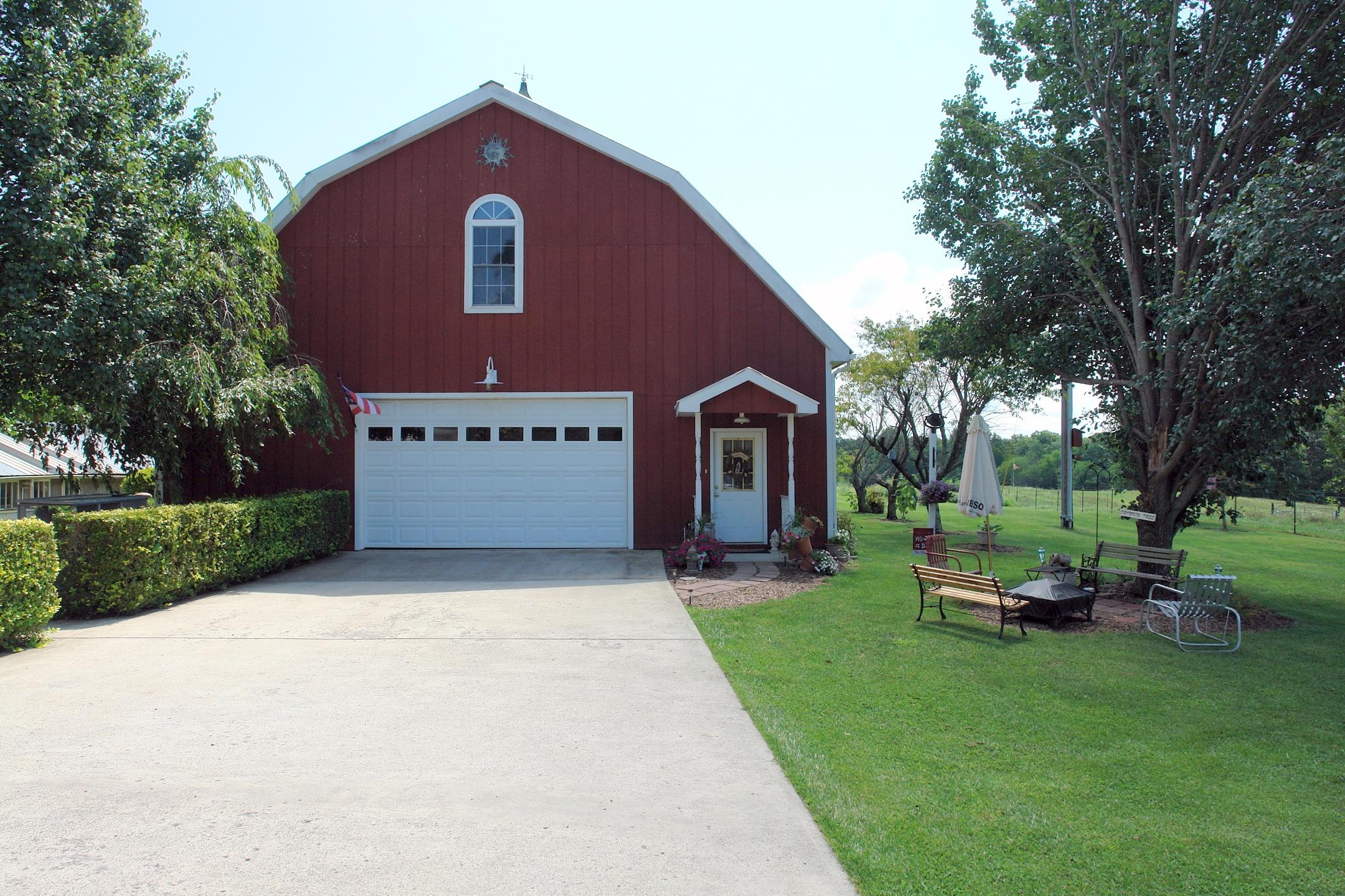 1929 Roslin Road Jamestown, TN 38556 - Photo 2 of 40 BARN