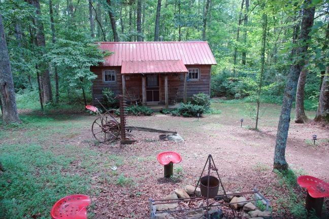 1929 Roslin Road Jamestown, TN 38556 - Photo 22 of 40 RUSTIC CABIN