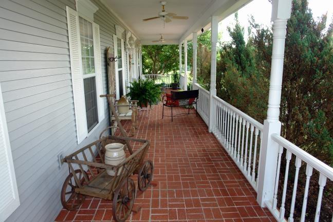 1929 Roslin Road Jamestown, TN 38556 - Photo 7 of 40 Covered Front Porch