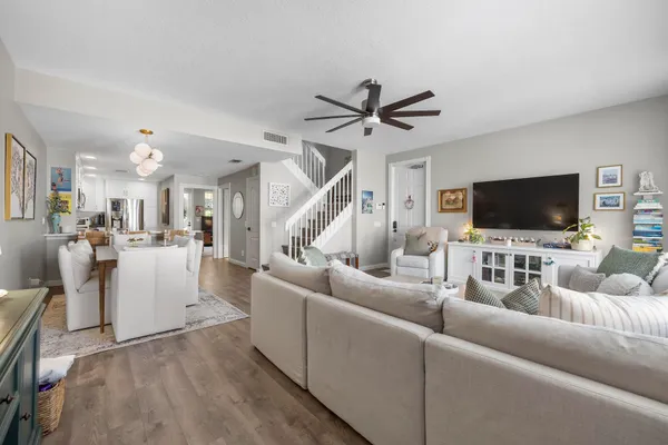 $4,500 | 4006 Parkside Drive, Jupiter, FL 33458