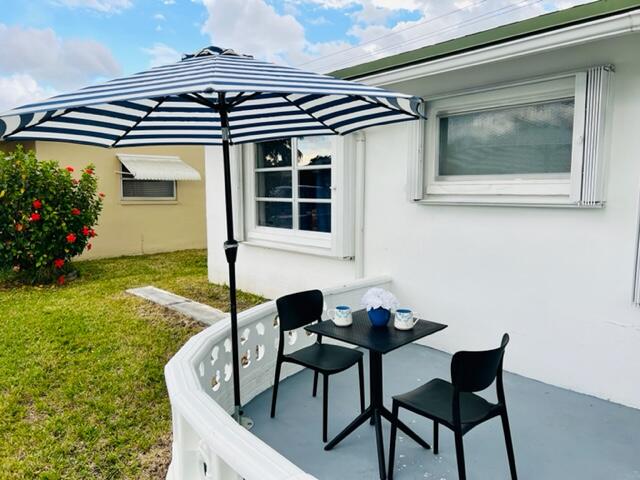 6706 Northwest 57th Court Tamarac, FL 33321 - Photo 32 of 36 UMBRELLA