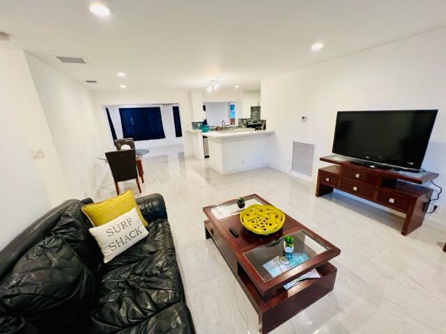 6706 Northwest 57th Court Tamarac, FL 33321 - Photo 10 of 36 LIVING3 (2)