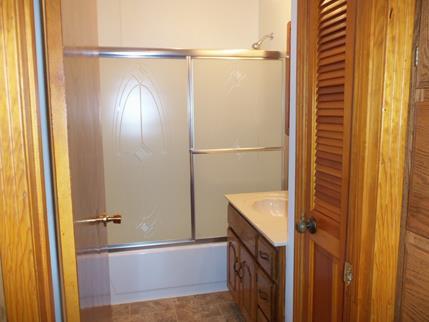 165 Wynns Ferry Road Dover, TN 37058 - Photo 10 of 16 Bathroom #2