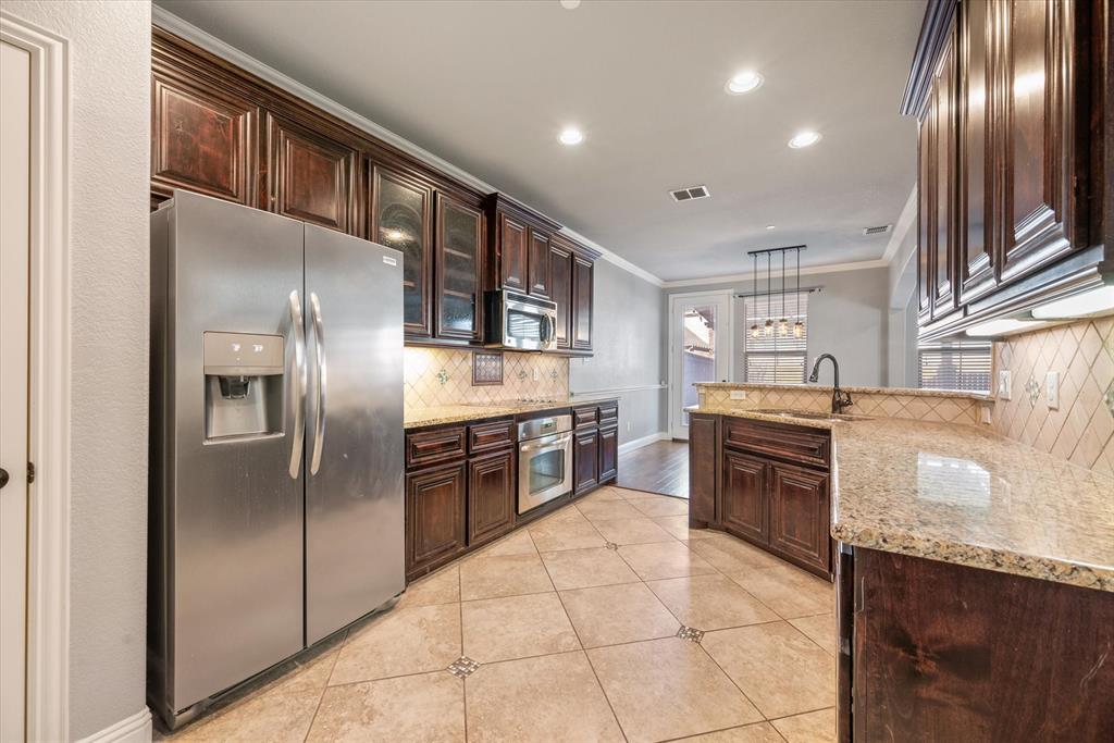 1024 Audrey Way Allen, TX 75013 - Photo 13 of 38