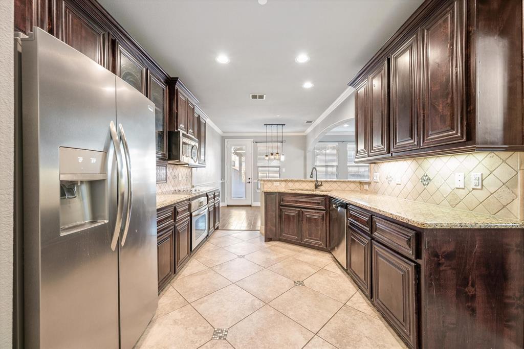 1024 Audrey Way Allen, TX 75013 - Photo 2 of 38