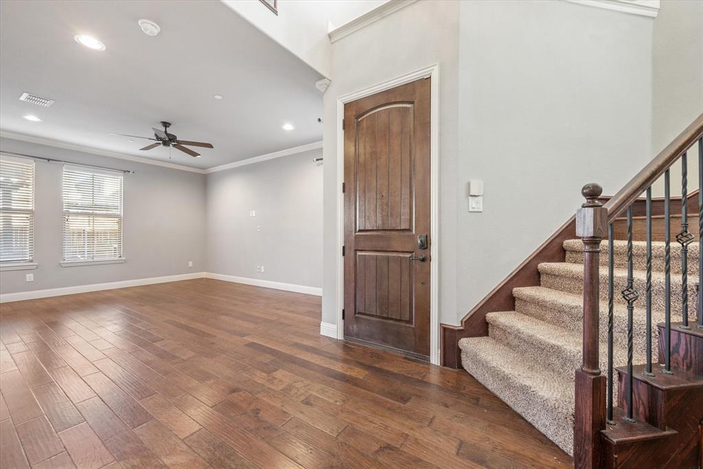 1024 Audrey Way Allen, TX 75013 - Photo 4 of 38