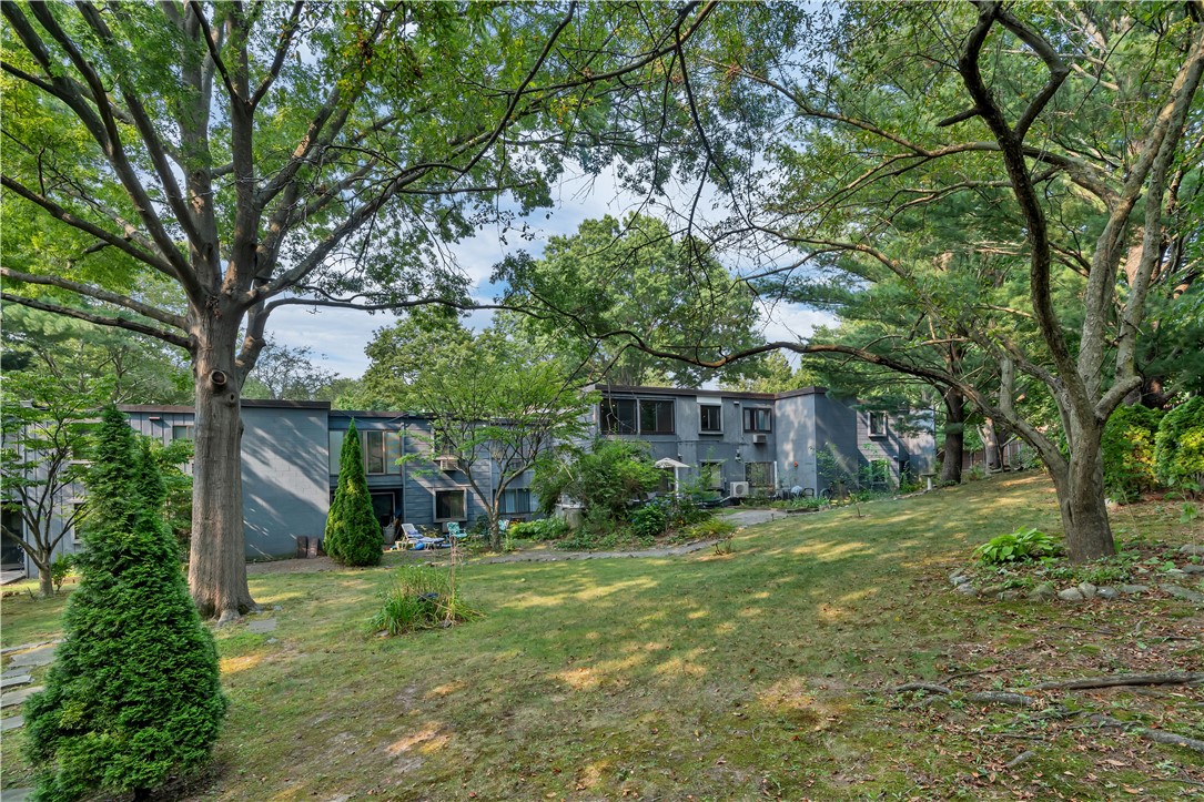 24 Camp Street, Unit 6 Providence, RI 02906 - Photo 23 of 25 Grounds