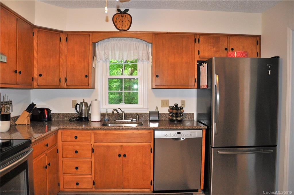 210 Oak Ridge Circle Columbus, NC 28722 - Photo 22 of 39 Gallery Image 22